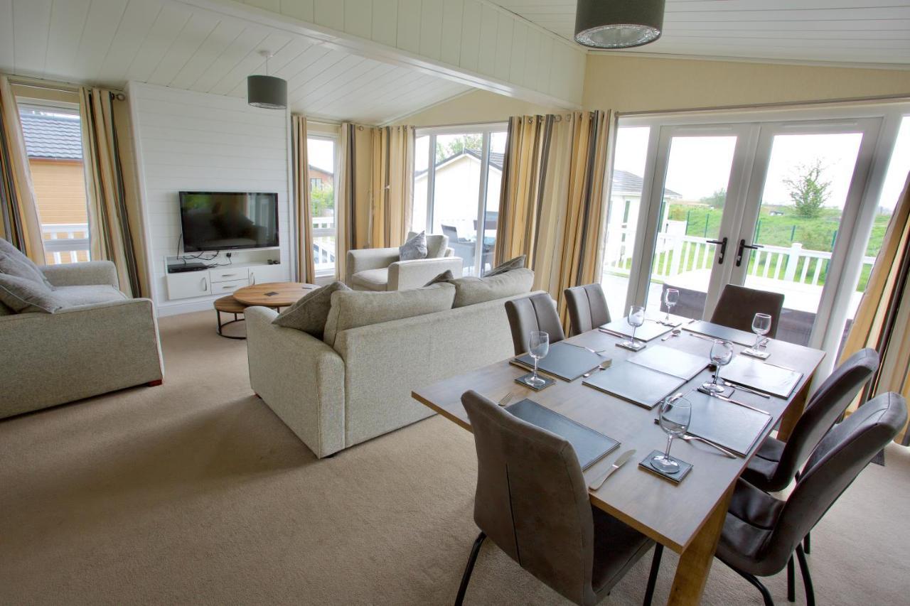 Lovely 3-Bed Cottage In Ely Luaran gambar